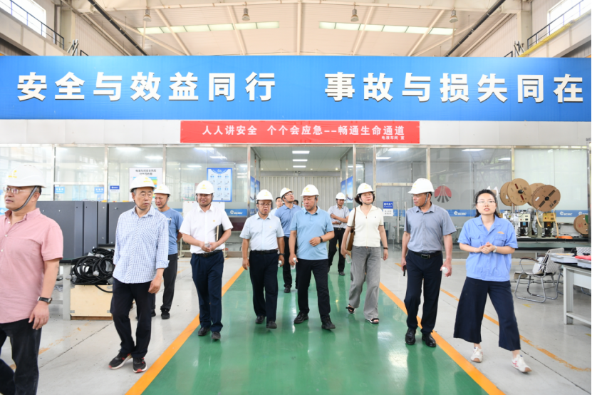 协会组织我省建筑机械设备租赁骨干会员单位赴陕西建筑机械股份有限公司进行商务考察